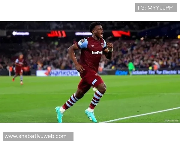 库杜斯本赛季运动战助攻已达四次领跑英超小心枪手防线 库杜斯本赛季运动战助攻已达四次领跑英超小心枪手防线