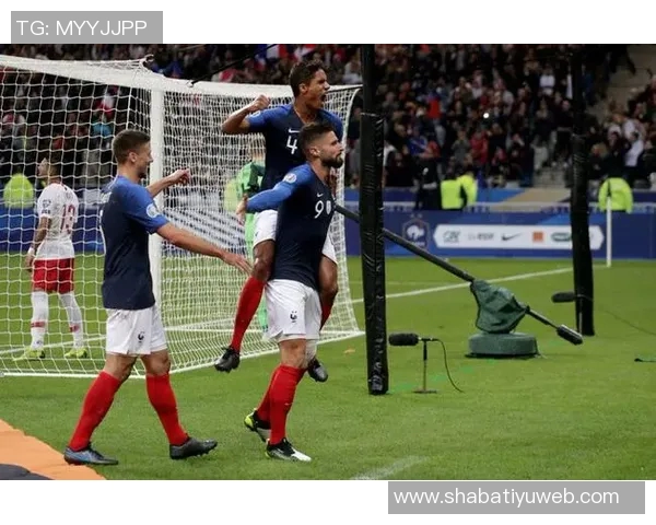 内托禁区内摔倒未获判罚C罗射门稍稍偏出引发争议 内托禁区内摔倒未获判罚C罗射门稍稍偏出引发争议